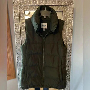 Old Navy Olive Green Puffer Vest